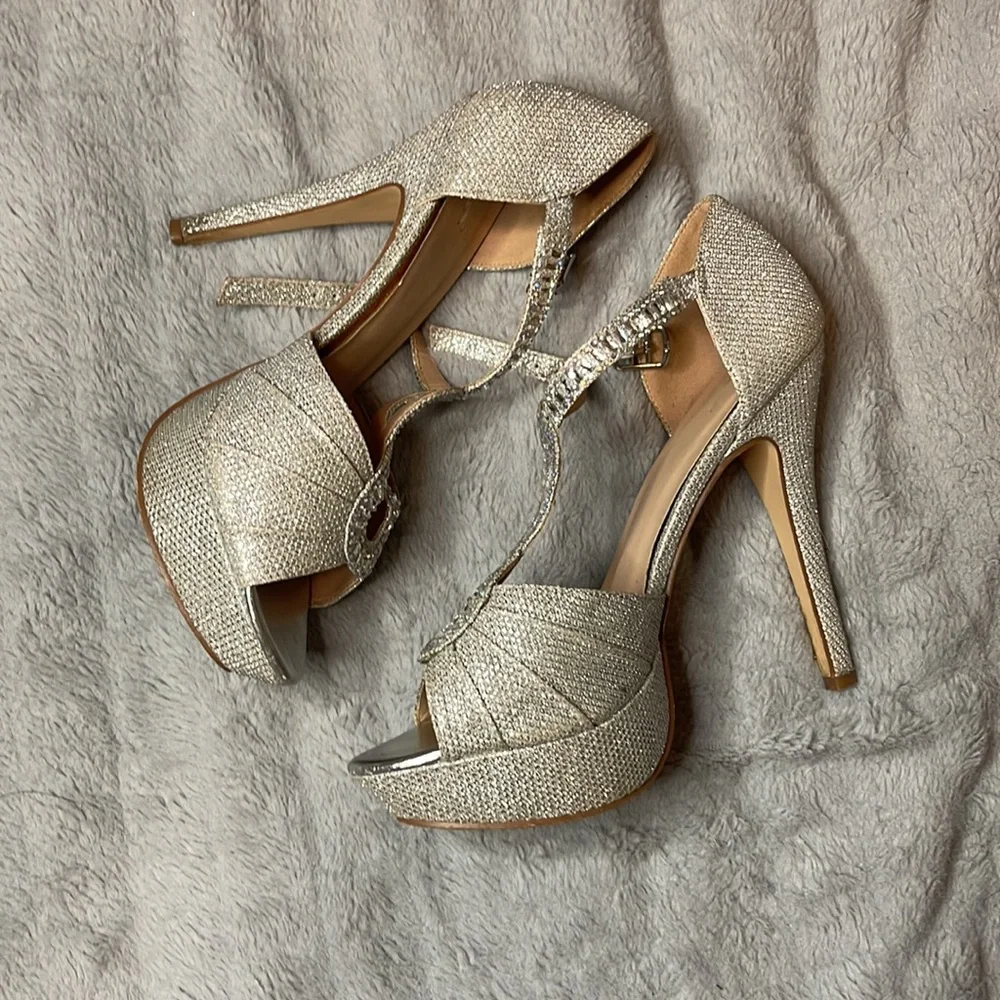 Prom heels - Picture 2 of 2